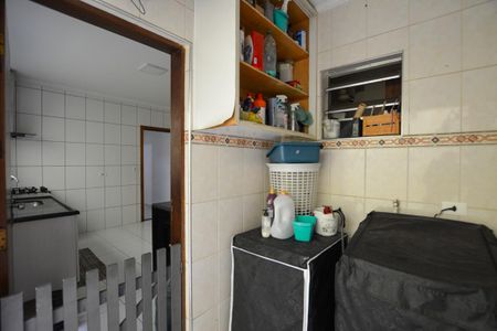 AREA DE SERVIÇO de casa à venda com 5 quartos, 180m² em Jardim Celeste, São Paulo