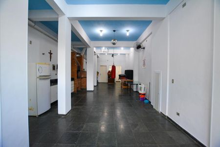 SALÃO PISO INFERIOR de casa à venda com 5 quartos, 180m² em Jardim Celeste, São Paulo