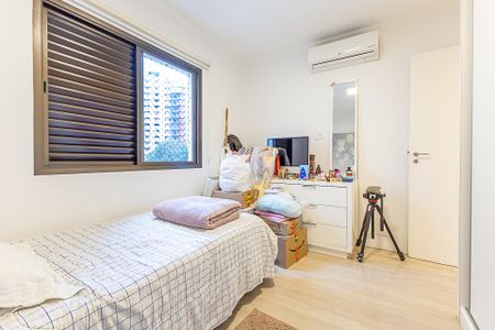 Apartamento à venda com 115m², 3 quartos e 2 vagas Apartamento à venda com 115m², 3 quartos e 2 vagasQuarto 2