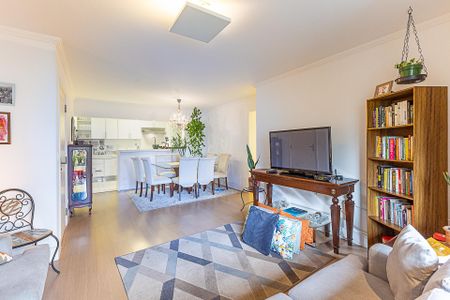Apartamento à venda com 115m², 3 quartos e 2 vagas Apartamento à venda com 115m², 3 quartos e 2 vagasSala