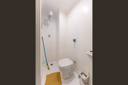 Apartamento à venda com 115m², 3 quartos e 2 vagas Apartamento à venda com 115m², 3 quartos e 2 vagasÁrea de Serviço