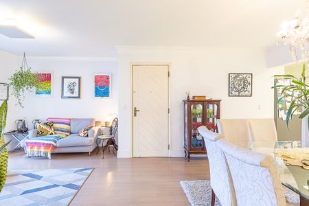Apartamento à venda com 115m², 3 quartos e 2 vagas Apartamento à venda com 115m², 3 quartos e 2 vagasSala