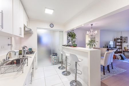 Apartamento à venda com 115m², 3 quartos e 2 vagas Apartamento à venda com 115m², 3 quartos e 2 vagasCozinha