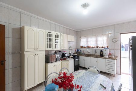 Casa para alugar com 102m², 4 quartos e 2 vagas Casa para alugar com 102m², 4 quartos e 2 vagasCozinha