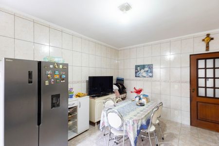 Casa para alugar com 102m², 4 quartos e 2 vagas Casa para alugar com 102m², 4 quartos e 2 vagasCozinha