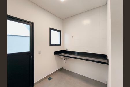 Casa de condomínio à venda com 260m², 3 quartos e 4 vagas