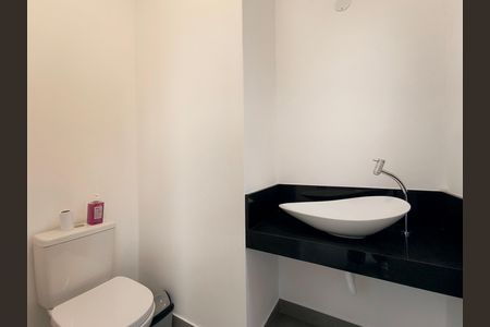 Casa de condomínio à venda com 260m², 3 quartos e 4 vagas