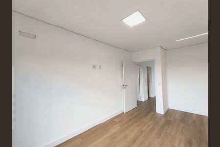 Casa de condomínio à venda com 260m², 3 quartos e 4 vagas