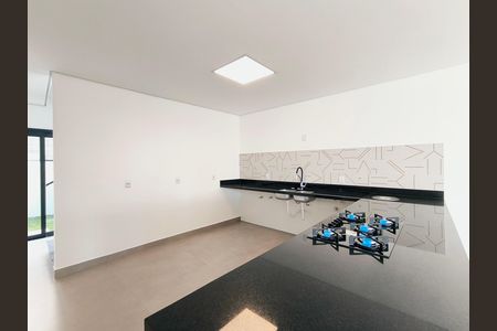 Casa de condomínio à venda com 260m², 3 quartos e 4 vagas
