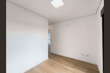 Casa de condomínio à venda com 260m², 3 quartos e 4 vagas