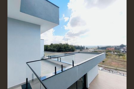 Casa de condomínio à venda com 260m², 3 quartos e 4 vagas