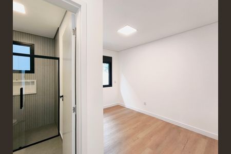 Casa de condomínio à venda com 260m², 3 quartos e 4 vagas