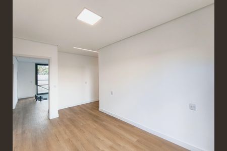 Casa de condomínio à venda com 260m², 3 quartos e 4 vagas