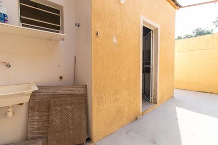 Casa de condomínio para alugar com 70m², 2 quartos e 2 vagas Casa de condomínio para alugar com 70m², 2 quartos e 2 vagasÁrea de Serviço