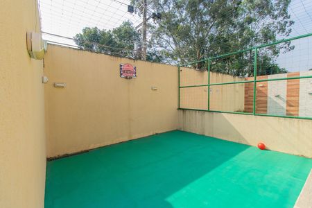Casa de condomínio para alugar com 70m², 2 quartos e 2 vagas Casa de condomínio para alugar com 70m², 2 quartos e 2 vagasÁrea comum - Quadra Esportiva