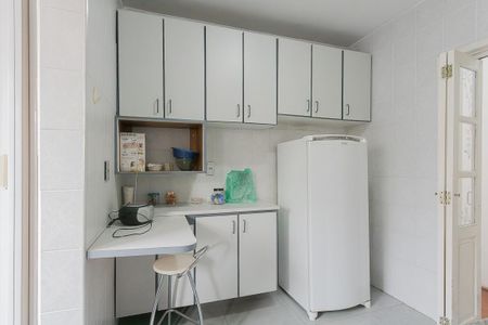 Cozinha de apartamento para alugar com 2 quartos, 75m² em Jardim Paulista, São Paulo