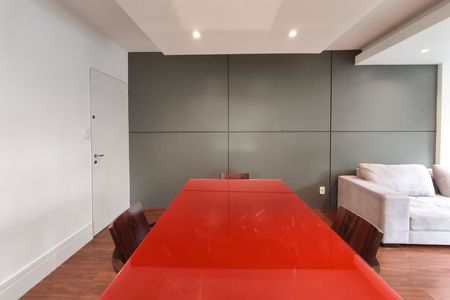 Sala de apartamento para alugar com 1 quarto, 49m² em Cambuí, Campinas