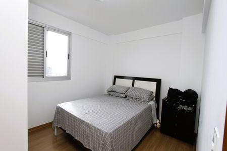 Apartamento à venda com 83m², 3 quartos e 1 vagaQuarto 2