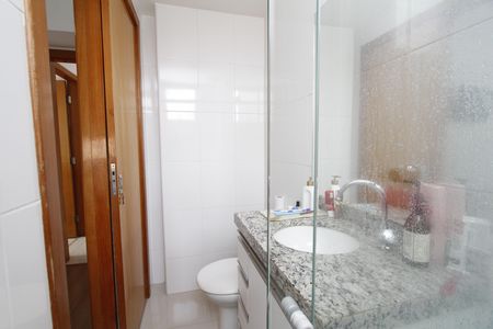 Apartamento à venda com 83m², 3 quartos e 1 vagaBanheiro Social