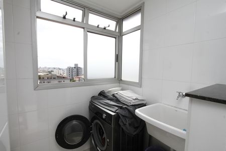 Apartamento à venda com 83m², 3 quartos e 1 vagaÁrea de Serviço