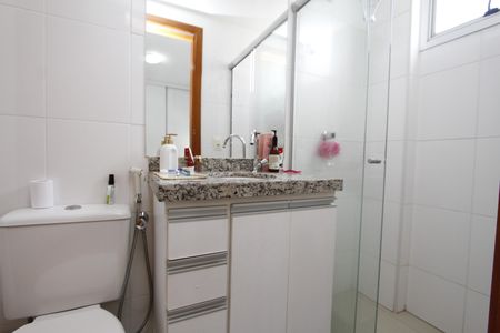 Apartamento à venda com 83m², 3 quartos e 1 vagaBanheiro da Suíte