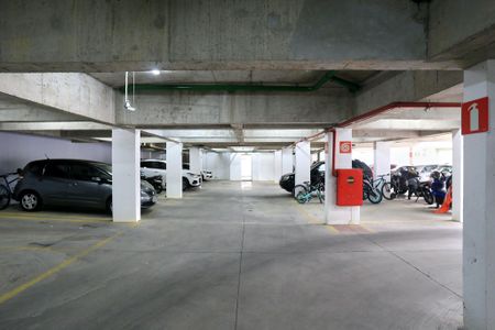 Apartamento para alugar com 47m², 2 quartos e 1 vaga Apartamento para alugar com 47m², 2 quartos e 1 vagaGaragem