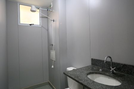 Apartamento para alugar com 47m², 2 quartos e 1 vaga Apartamento para alugar com 47m², 2 quartos e 1 vagaBanheiro
