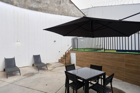 Apartamento para alugar com 47m², 2 quartos e 1 vaga Apartamento para alugar com 47m², 2 quartos e 1 vagaÁrea comum - Piscina