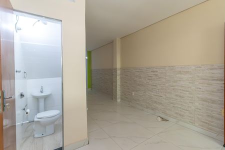 Casa para alugar com 200m², 2 quartos e 1 vaga Casa para alugar com 200m², 2 quartos e 1 vagaSala