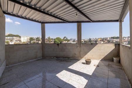 Casa para alugar com 200m², 2 quartos e 1 vaga Casa para alugar com 200m², 2 quartos e 1 vagaCobertura