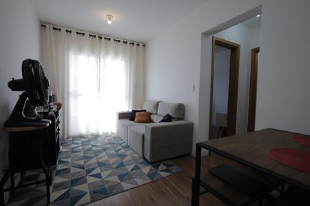 Sala de apartamento à venda com 2 quartos, 52m² em Campestre, Santo André