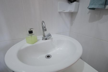 Apartamento à venda com 52m², 2 quartos e 1 vaga Apartamento à venda com 52m², 2 quartos e 1 vagaBanheiro