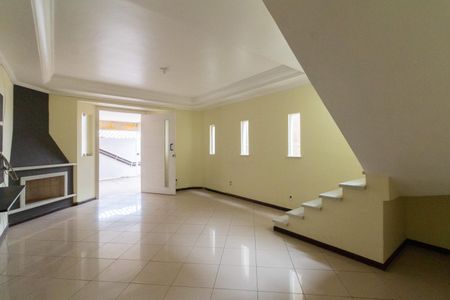 Casa para alugar com 147m², 3 quartos e 2 vagas Casa para alugar com 147m², 3 quartos e 2 vagasSala