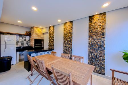 Apartamento para alugar com 38m², 2 quartos e 1 vagaÁrea comum - Churrasqueira