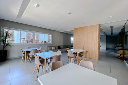 Apartamento para alugar com 38m², 2 quartos e 1 vagaÁrea comum - Salão de festas
