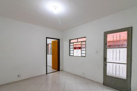 Sala de casa para alugar com 1 quarto, 40m² em Jardim Aida, Guarulhos