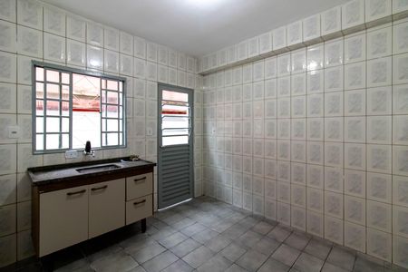 Casa para alugar com 40m², 1 quarto e sem vaga Casa para alugar com 40m², 1 quarto e sem vagaCozinha
