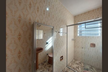 Casa para alugar com 152m², 3 quartos e 2 vagas Casa para alugar com 152m², 3 quartos e 2 vagasBanheiro Social