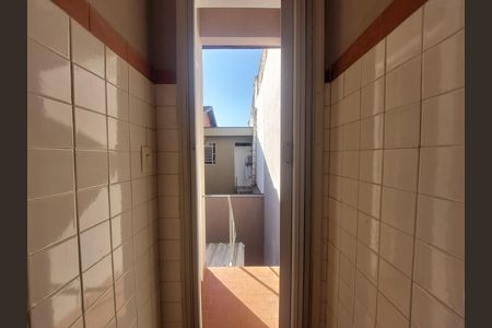 Casa para alugar com 152m², 3 quartos e 2 vagas Casa para alugar com 152m², 3 quartos e 2 vagasBanheiro da Edícula