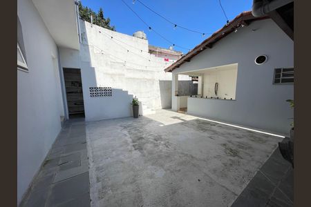 Casa à venda com 250m², 4 quartos e 3 vagasQuintal