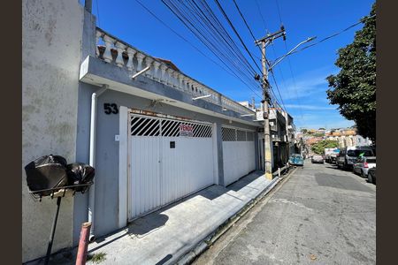 Casa à venda com 250m², 4 quartos e 3 vagasFachada
