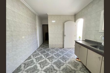 Casa à venda com 250m², 4 quartos e 3 vagasCozinha - edícula