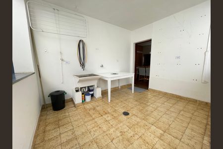 Casa à venda com 250m², 4 quartos e 3 vagasÁrea de Serviço