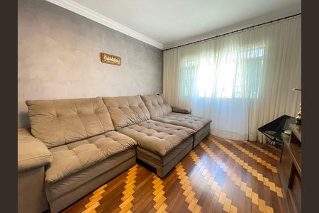Casa à venda com 250m², 4 quartos e 3 vagasSala