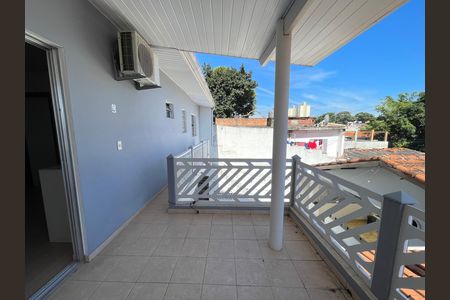 Casa à venda com 250m², 4 quartos e 3 vagasVaranda