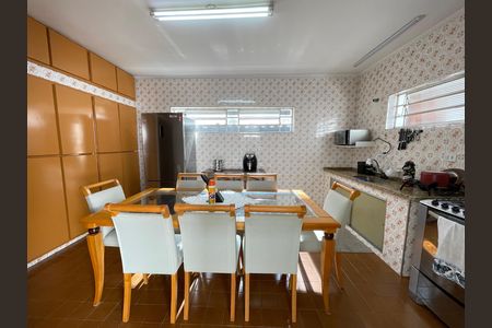 Casa à venda com 250m², 4 quartos e 3 vagasCozinha