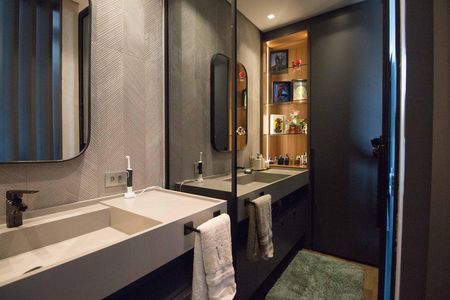 Apartamento à venda com 347m², 3 quartos e 5 vagasBanheiro da Suíte 1