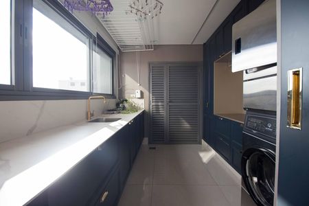 Apartamento à venda com 347m², 3 quartos e 5 vagasÁrea de Serviço