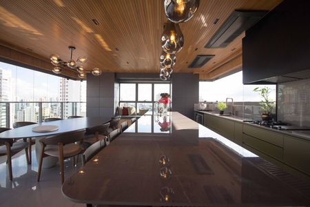 Apartamento à venda com 347m², 3 quartos e 5 vagasVaranda gourmet