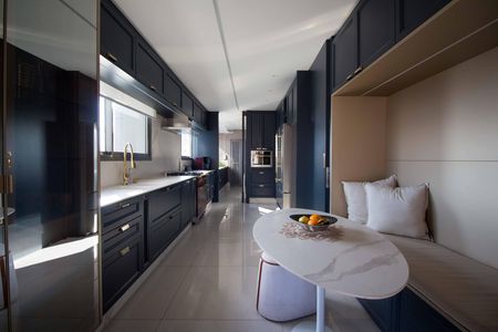 Apartamento à venda com 347m², 3 quartos e 5 vagasCozinha